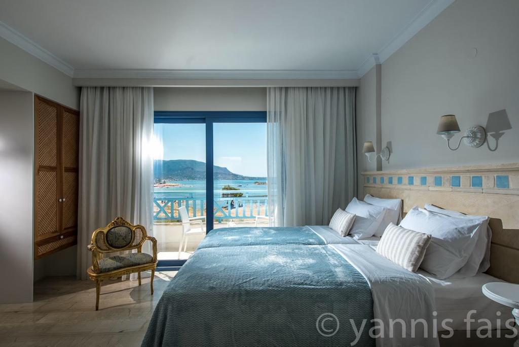 Aparthotel Pyrgos Blue Malia Esterno foto
